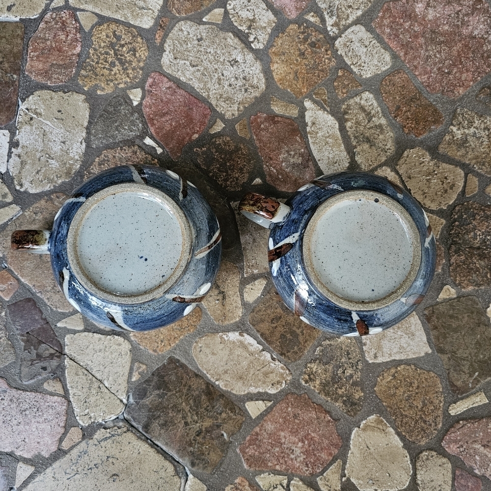 Handcrafted Blue Ceramic Mugs with White Floral Design - Picture 4 of 7